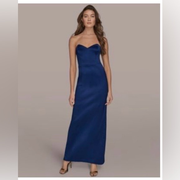 Donna Karan Dresses & Skirts - Donna Karan Navy Maxi Dress